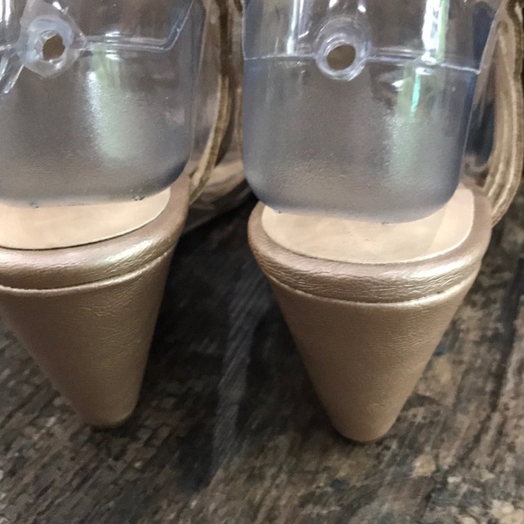 Studio Isola Metallic Champagne Wedge Sandals - Picture 3 of 11